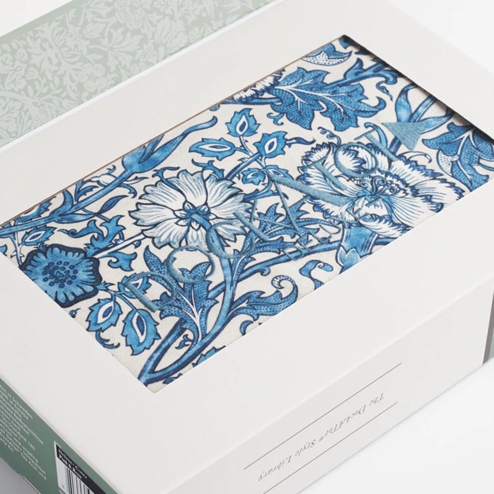 William Morris Dockatot Deluxe+ Cover